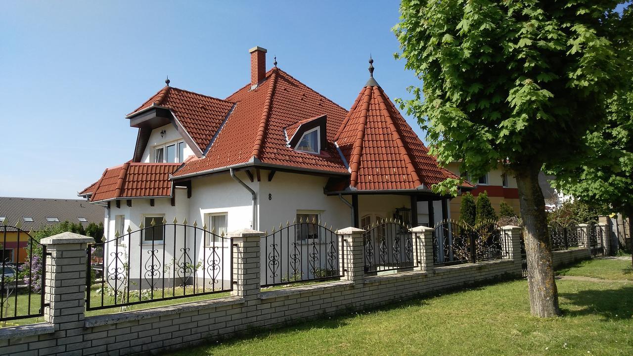 Balaton White House Hotel Vonyarcvashegy Exterior foto